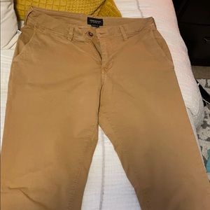 Men’s khaki pants